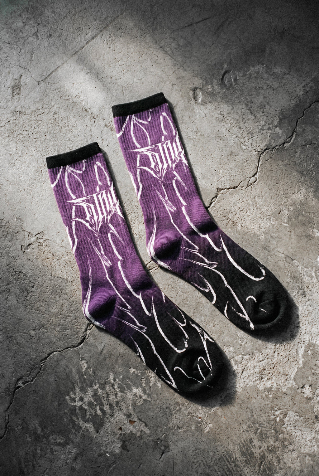Black Razor (Purple) - Comfort Socks