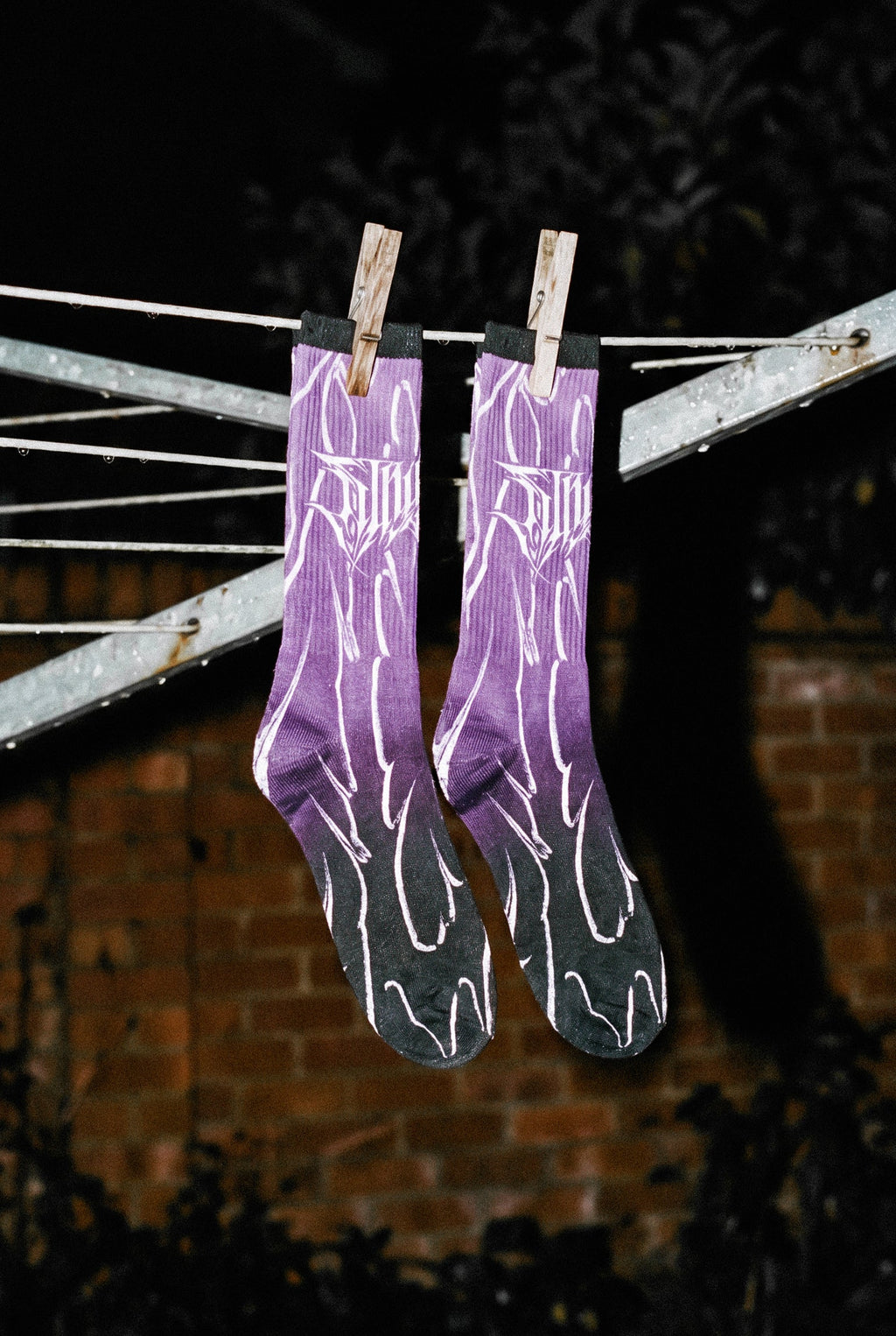 Black Razor (Purple) - Comfort Socks