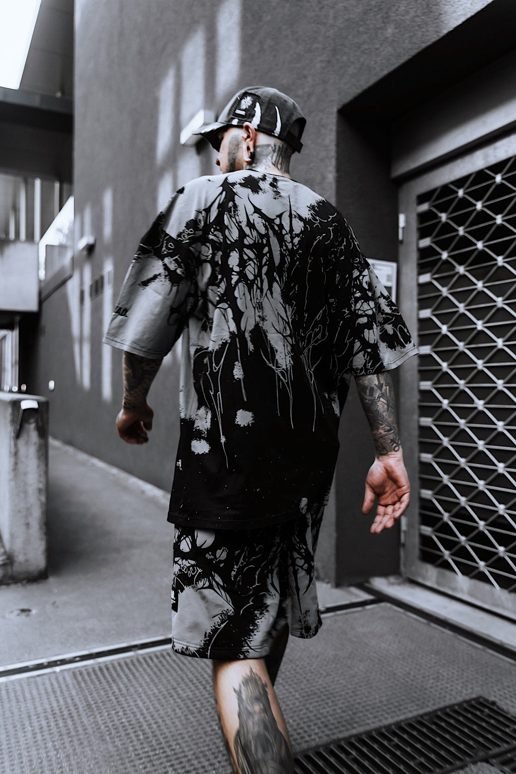 Daggerwave (Grey Dye) - Oversized T-Shirt (200GSM)