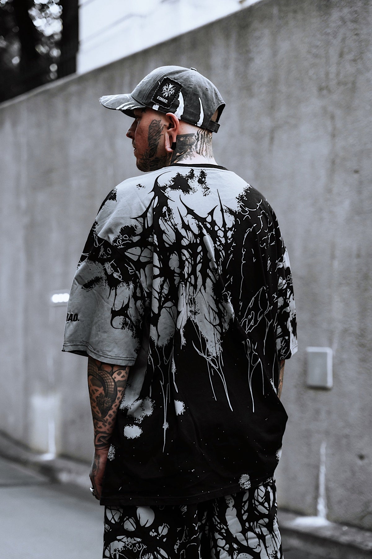 Daggerwave (Grey Dye) - Oversized T-Shirt (200GSM)