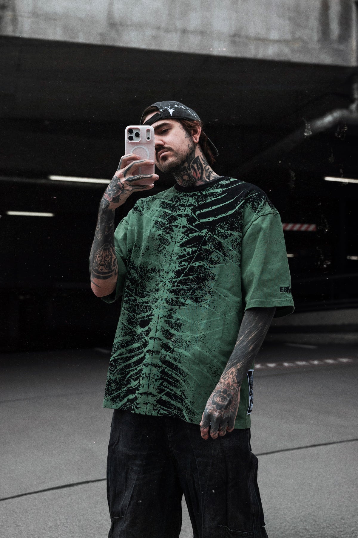Lineage Of Dusk (Menthol) - Oversized T-Shirt (250GSM)