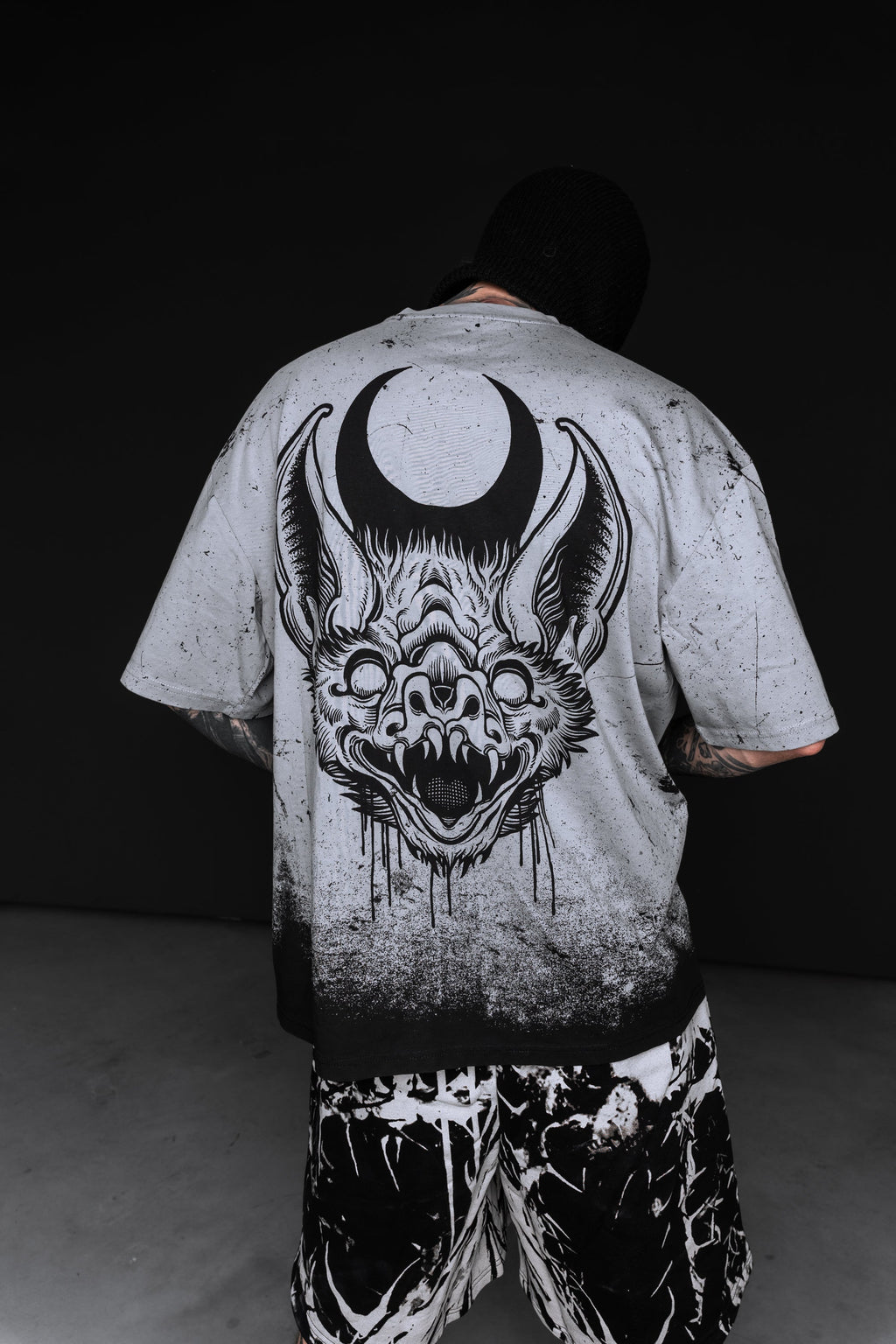 Moonthirst (Grey Grunge) - Oversized T-Shirt (200GSM)