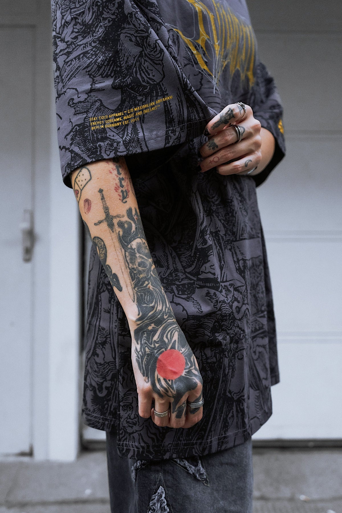 The Blackened Sun (Dark Grey) - Oversized T-Shirt (200GSM)
