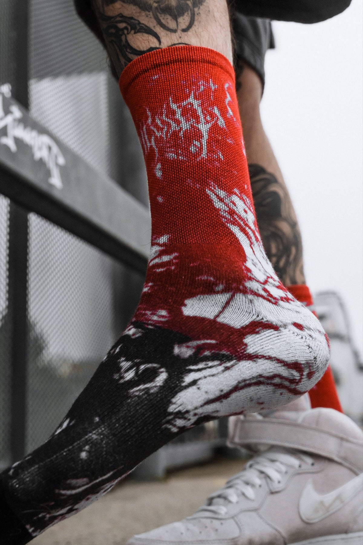 Threadfall (Red) - Comfort Socks