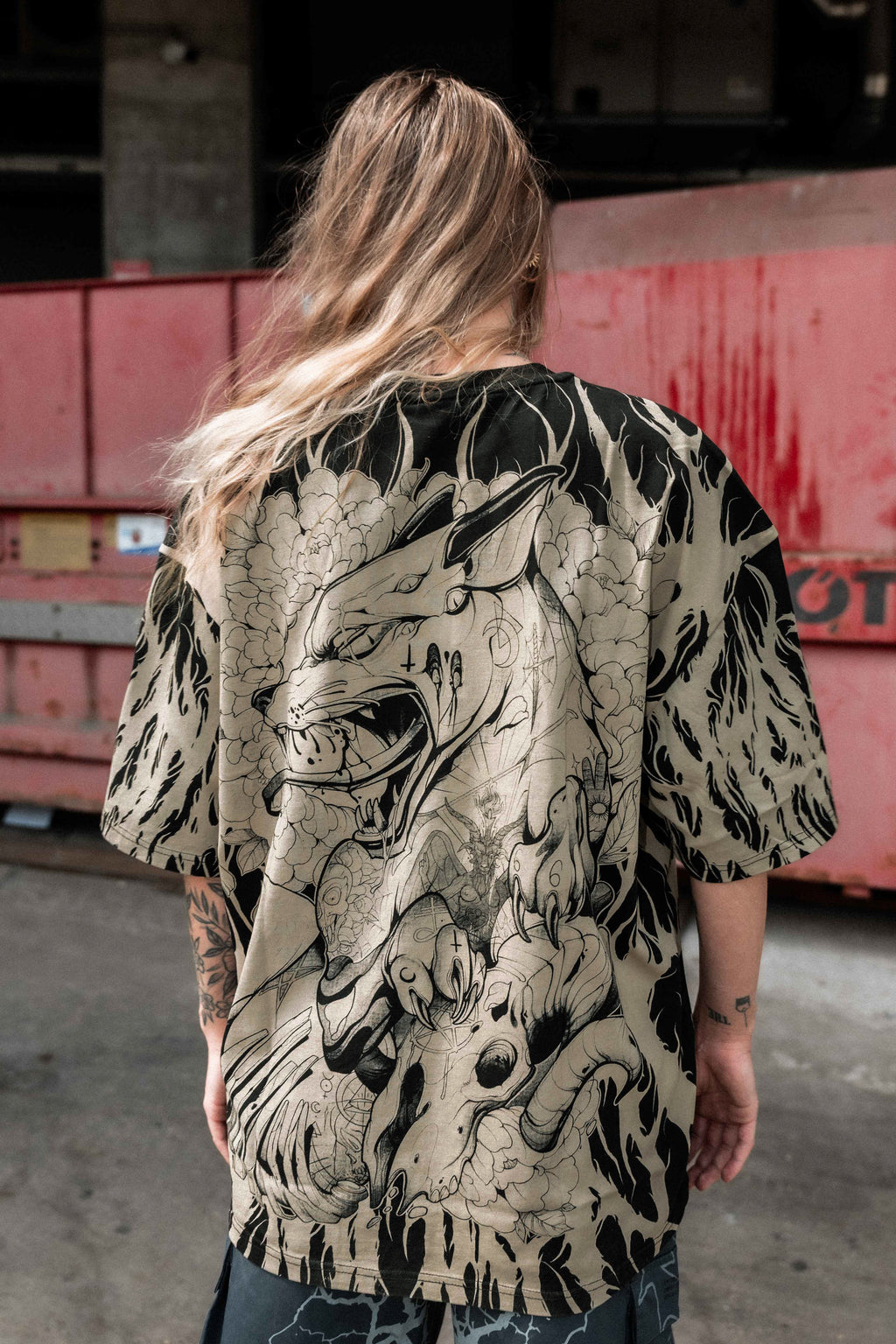 Zombie Fox (Black) - Oversized T-Shirt (200GSM)