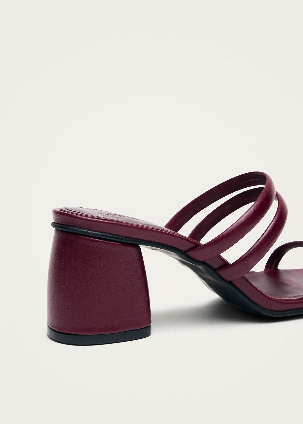 Indiana Bare Burgundy Leather Sandals