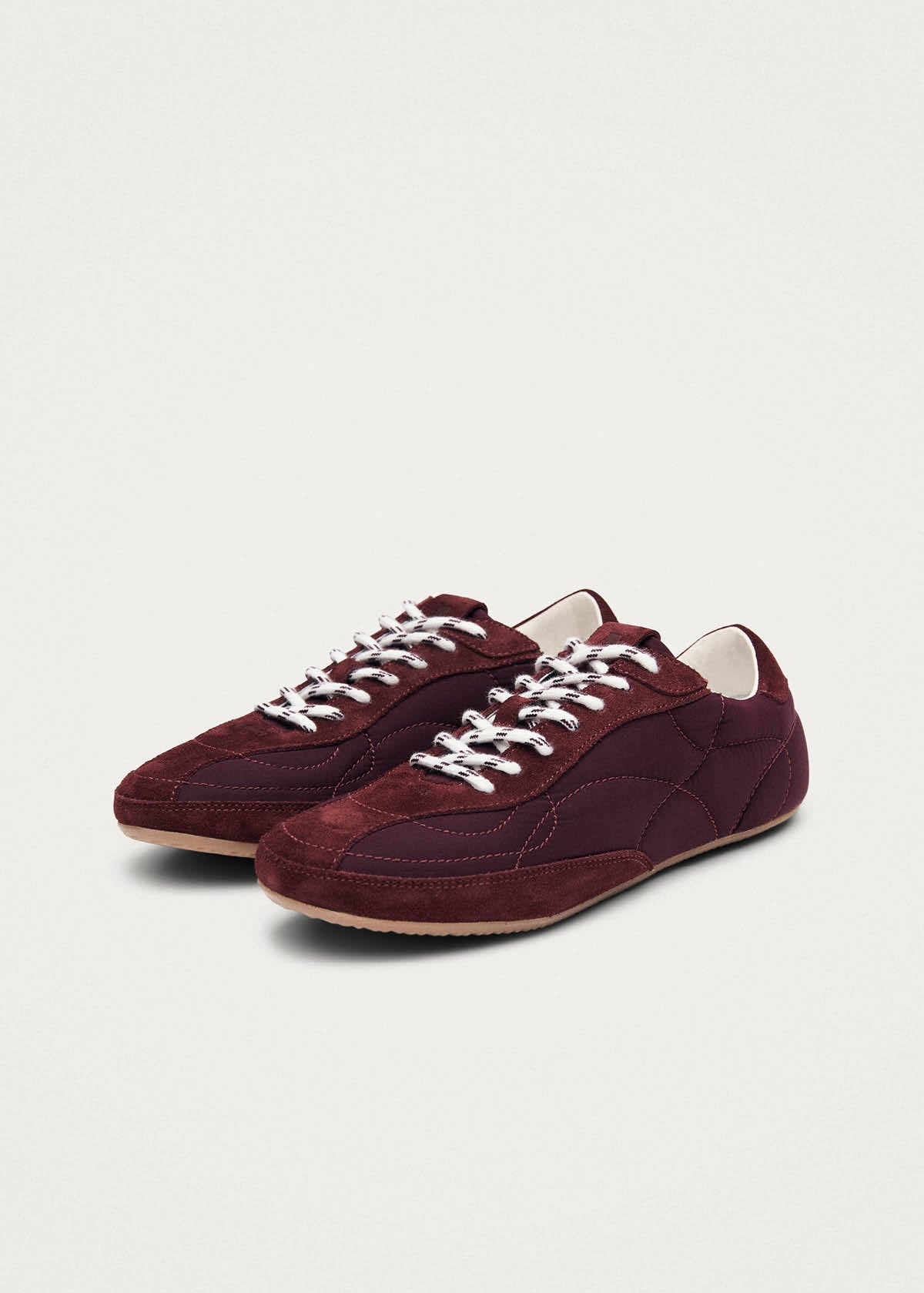 Tb.25 Burgundy Sneakers