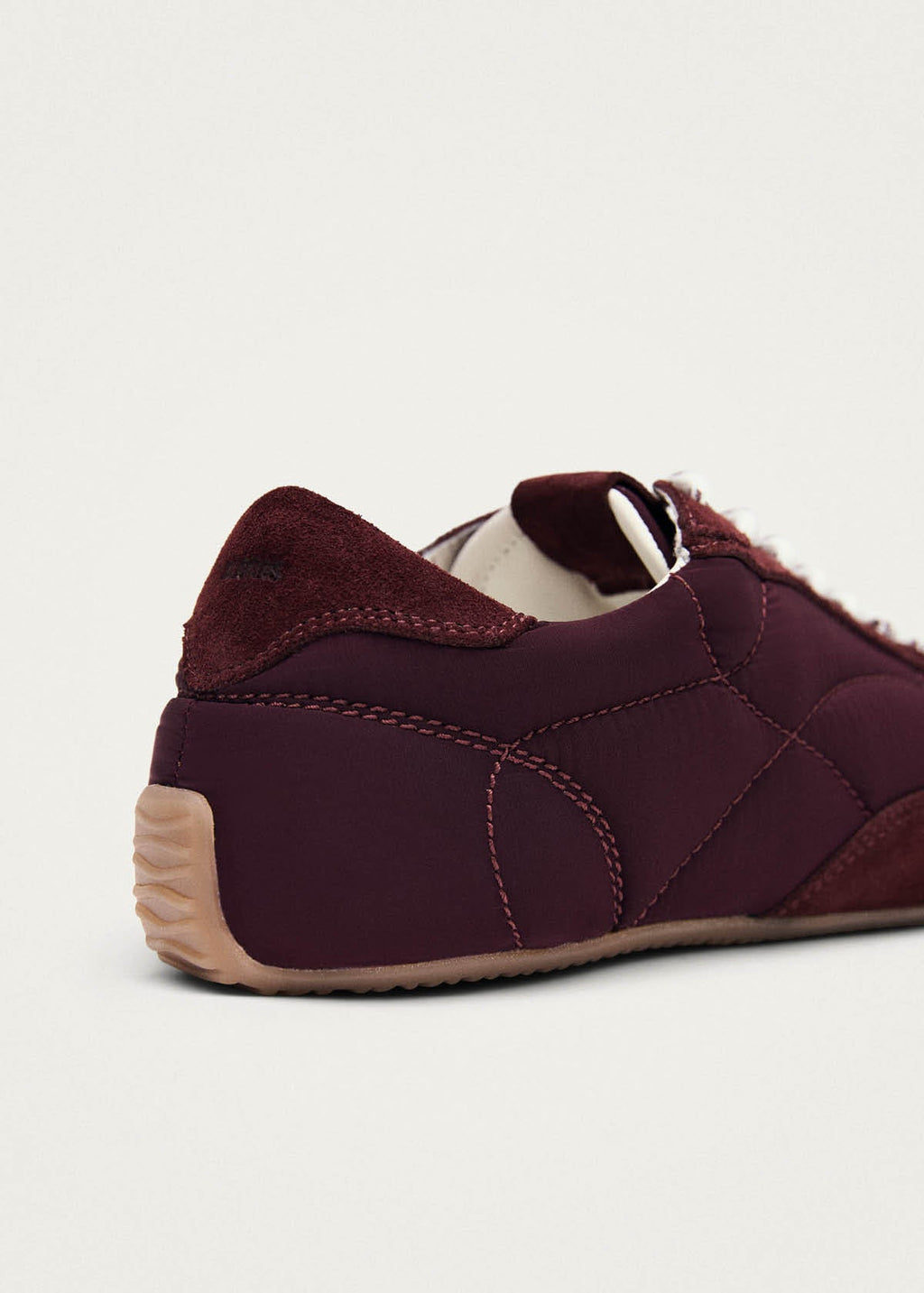 Tb.25 Burgundy Sneakers